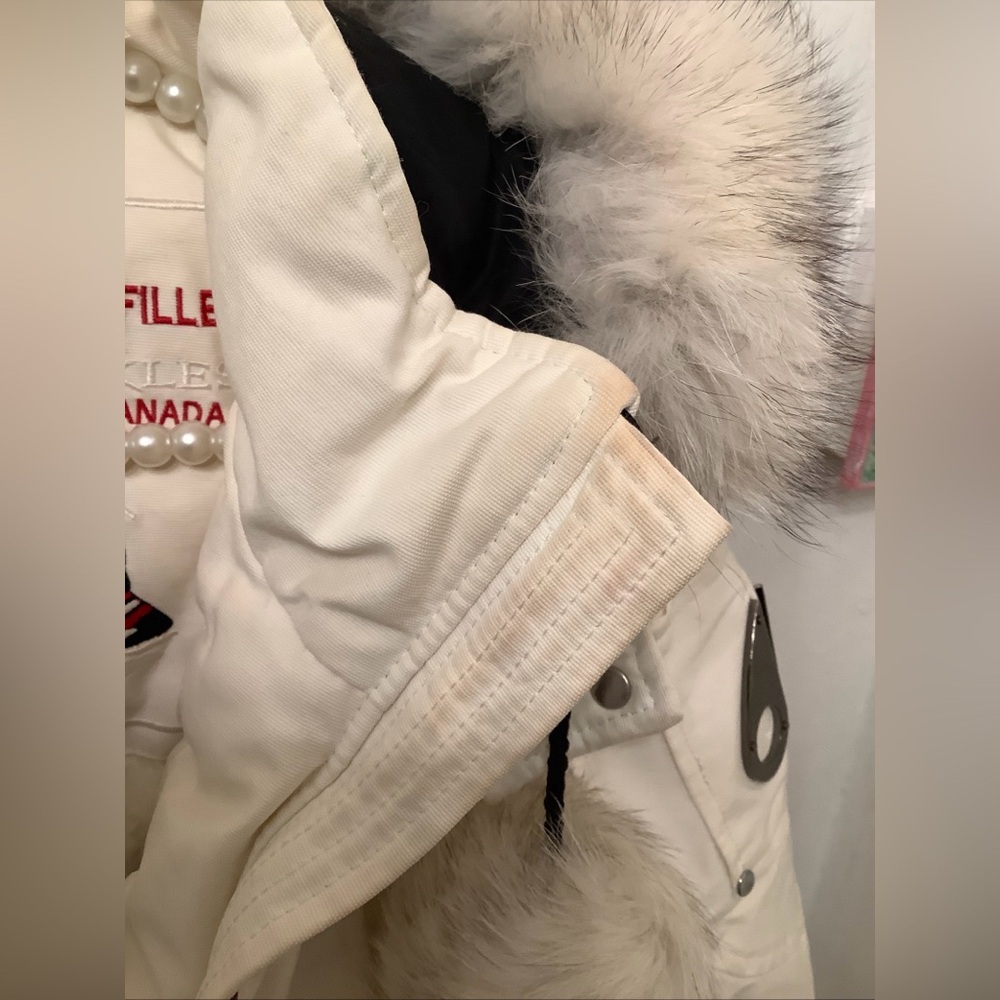 Moose Knuckles Debbie Down Bomber Jacket Women’s Size M White Fur Pom Pom​ - Picture 14 of 16